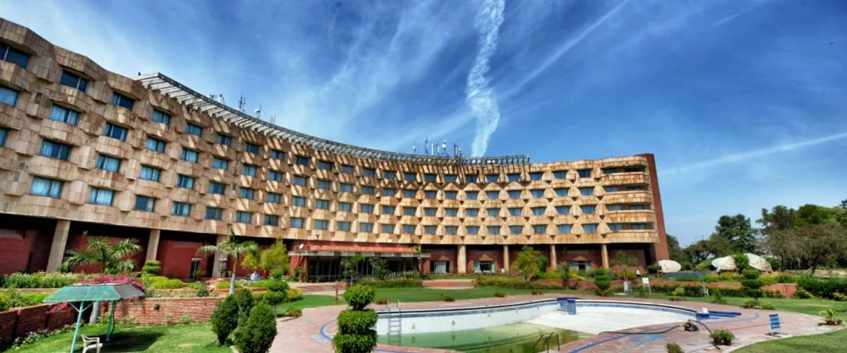 Centaur Hotel Escorts